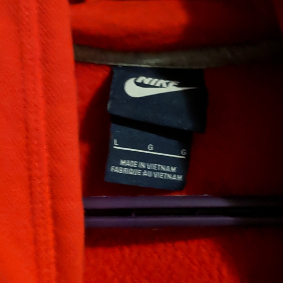 Sweater - Picture 4 of 4